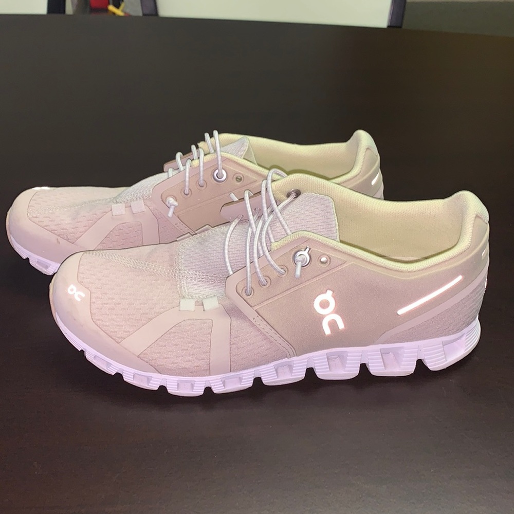 On Cloud Running Sneakers